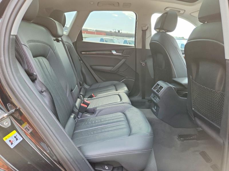 55652006 :رقم المزاد ، WA1BNAFY3J2010390 vin ، 2018 Audi Q5 مزاد بيع
