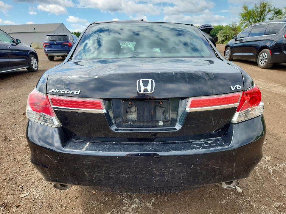 Продажа на аукционе авто 2011 Honda Accord, vin: 1HGCP3F8XBA015885, номер лота: 57717826