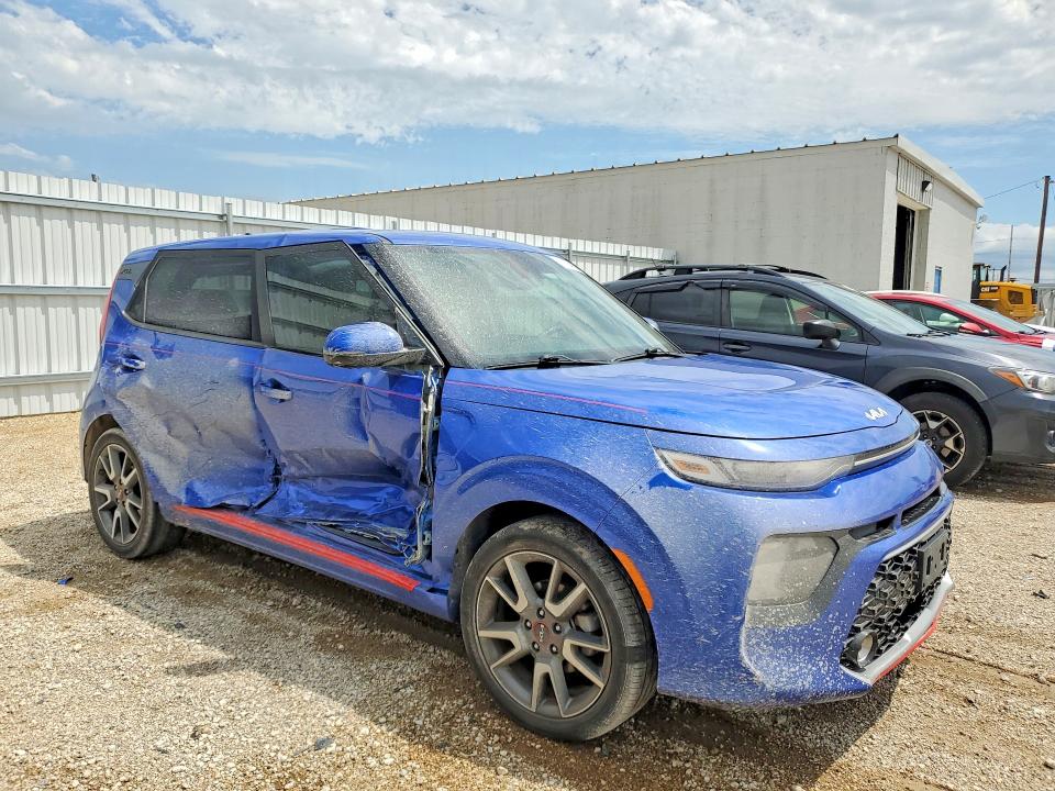 57594996 :رقم المزاد ، KNDJ63AU4N7825804 vin ، 2022 Kia Soul مزاد بيع