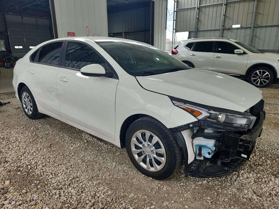 55789876 :رقم المزاد ، 3KPF24ADXPE633281 vin ، 2023 Kia Forte مزاد بيع