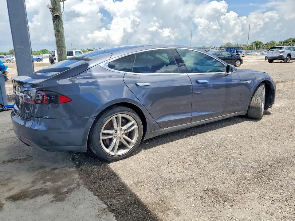 2016 Tesla Model S მანქანა იყიდება აუქციონზე, vin: 5YJSA1E11GF130197, აუქციონის ნომერი: 59062946