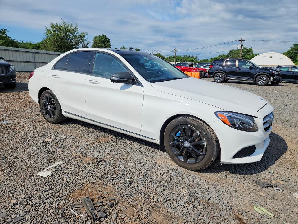 2016 Mercedes-benz C მანქანა იყიდება აუქციონზე, vin: 55SWF4KB7GU116983, აუქციონის ნომერი: 57641146