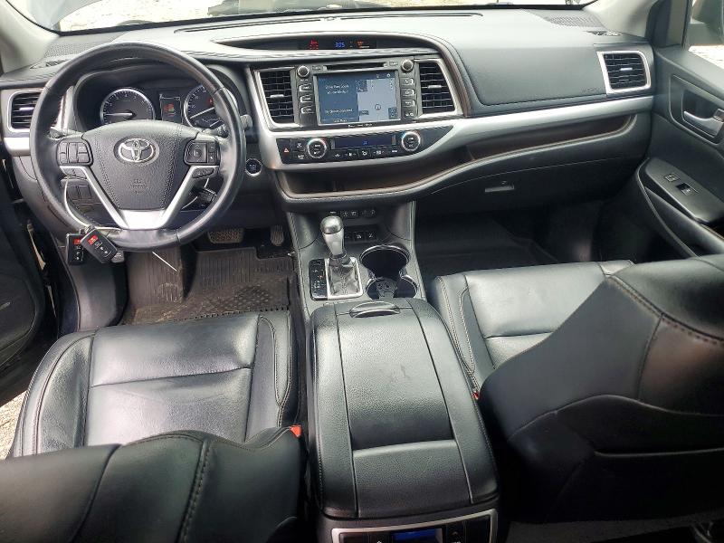 56349756 :رقم المزاد ، 5TDJZRFH1HS460322 vin ، 2017 Toyota Highlander مزاد بيع