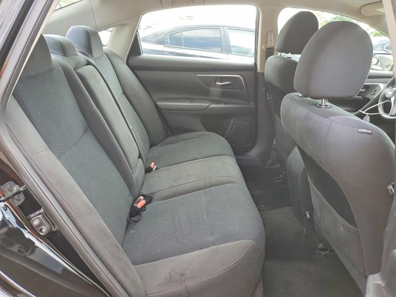 2015 Nissan Altima მანქანა იყიდება აუქციონზე, vin: 1N4AL3AP3FC413861, აუქციონის ნომერი: 57046006
