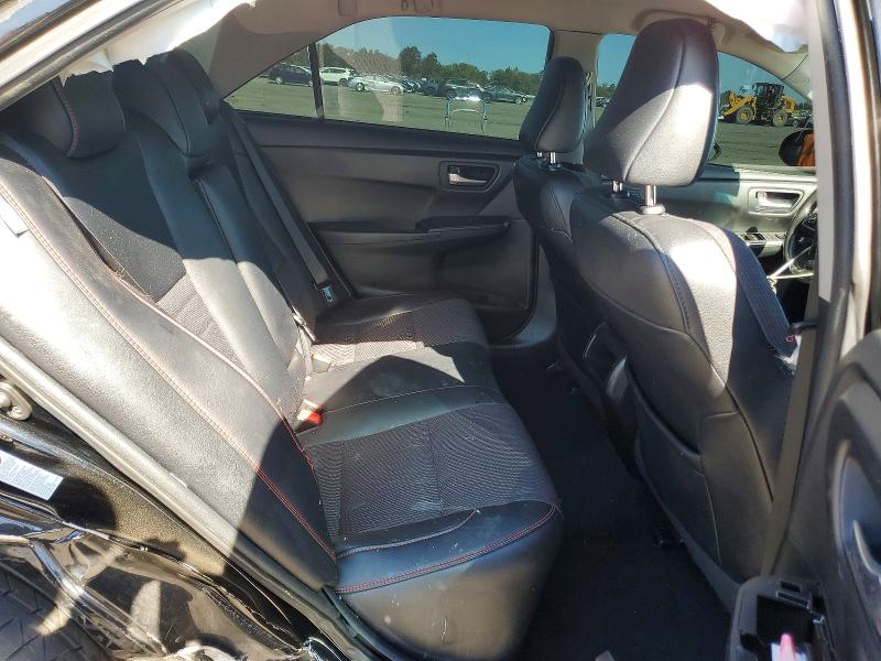 55733046 :رقم المزاد ، 4T1BF1FK0HU289211 vin ، 2017 Toyota Camry مزاد بيع
