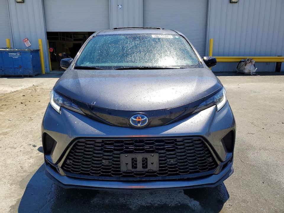 57594026 :رقم المزاد ، 5TDDSKFC0SS178872 vin ، 2025 Toyota Sienna مزاد بيع