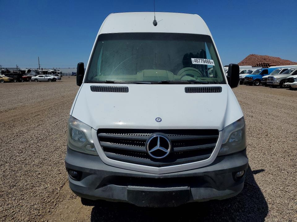 2015 Mercedes Benz Sprinter მანქანა იყიდება აუქციონზე, vin: WD3PE7CC3FP165226, აუქციონის ნომერი: 46779466