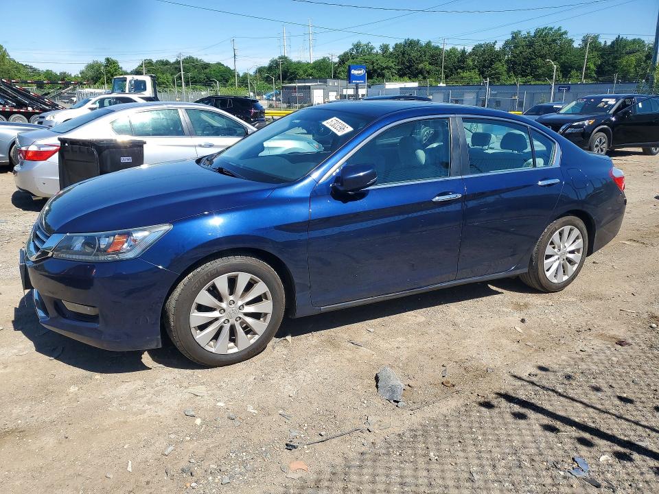 57303396 :رقم المزاد ، 1HGCR2F78FA138876 vin ، 2015 Honda Accord مزاد بيع