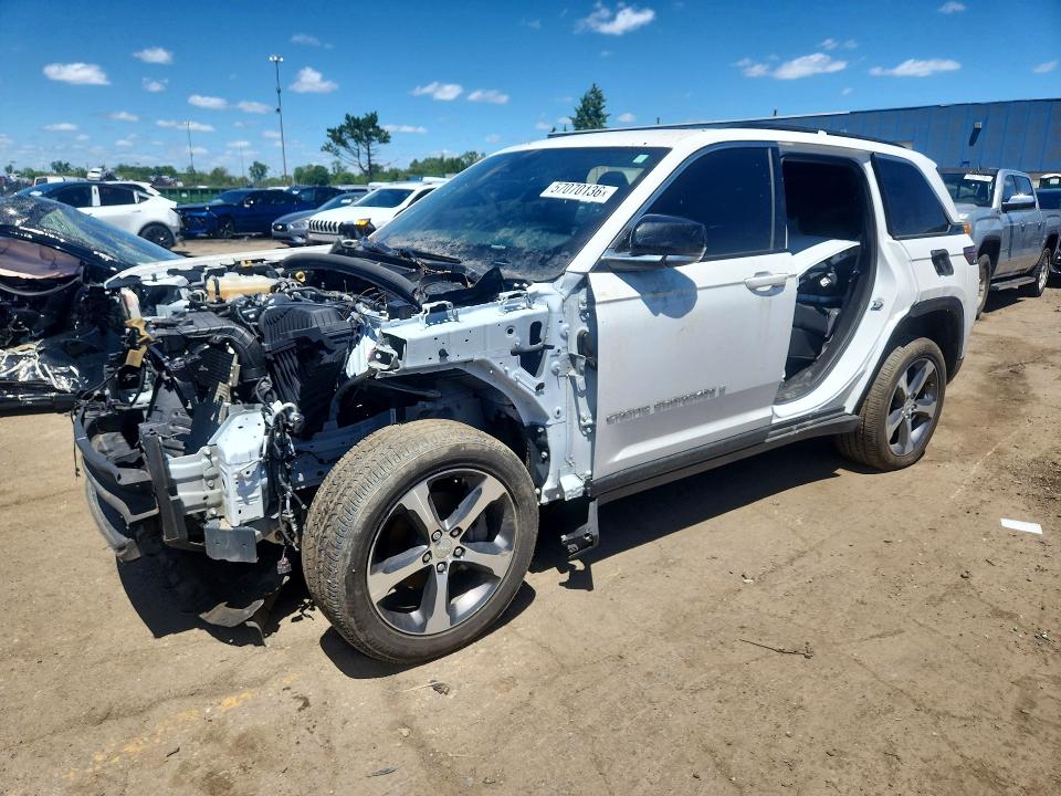 Продаж на аукціоні авто 2024 Jeep Grand Cherokee, vin: 1C4RJHBG0RC132104, номер лоту: 57070136