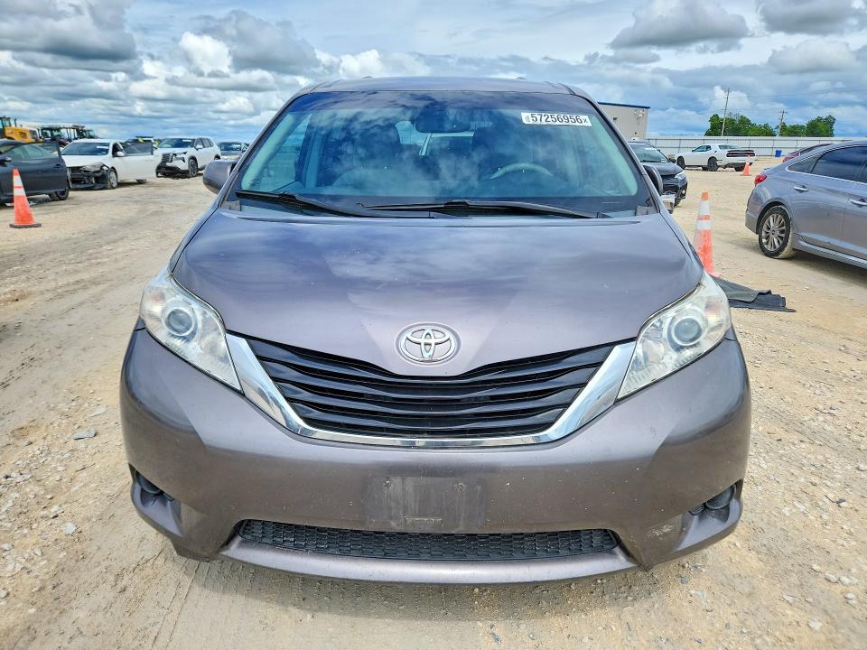 Продаж на аукціоні авто 2011 Toyota Sienna, vin: 5TDKK3DC0BS045836, номер лоту: 57256956
