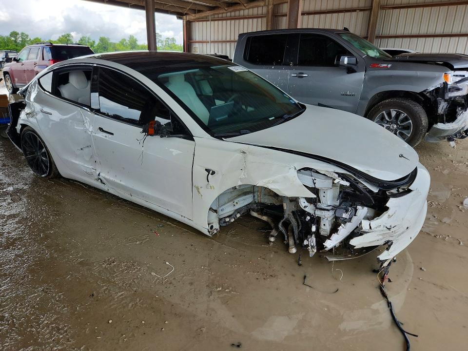 56472206 :رقم المزاد ، 5YJ3E1EB3KF469585 vin ، 2019 Tesla Mod مزاد بيع