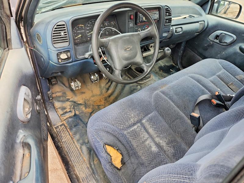 Auction sale of the 1995 Chevrolet Gmt-400, vin: 1GCGC24F5SZ231751, lot number: 57255106