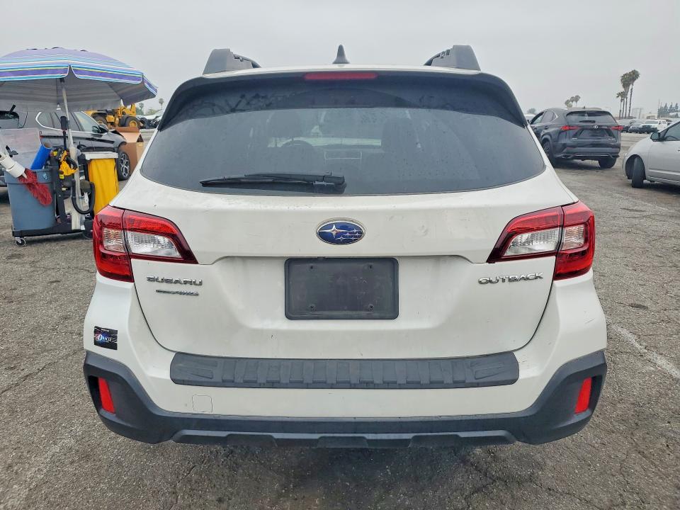 2018 Subaru Outback მანქანა იყიდება აუქციონზე, vin: 4S4BSAKC7J3279944, აუქციონის ნომერი: 58322166