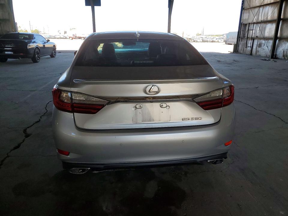 56336306 :رقم المزاد ، 58ABK1GG9GU006799 vin ، 2016 Lexus Es مزاد بيع