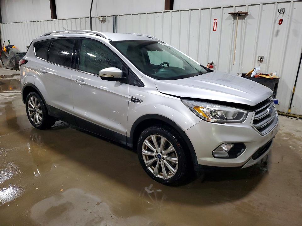 2017 Ford Escape მანქანა იყიდება აუქციონზე, vin: 1FMCU9J99HUD96318, აუქციონის ნომერი: 58391476
