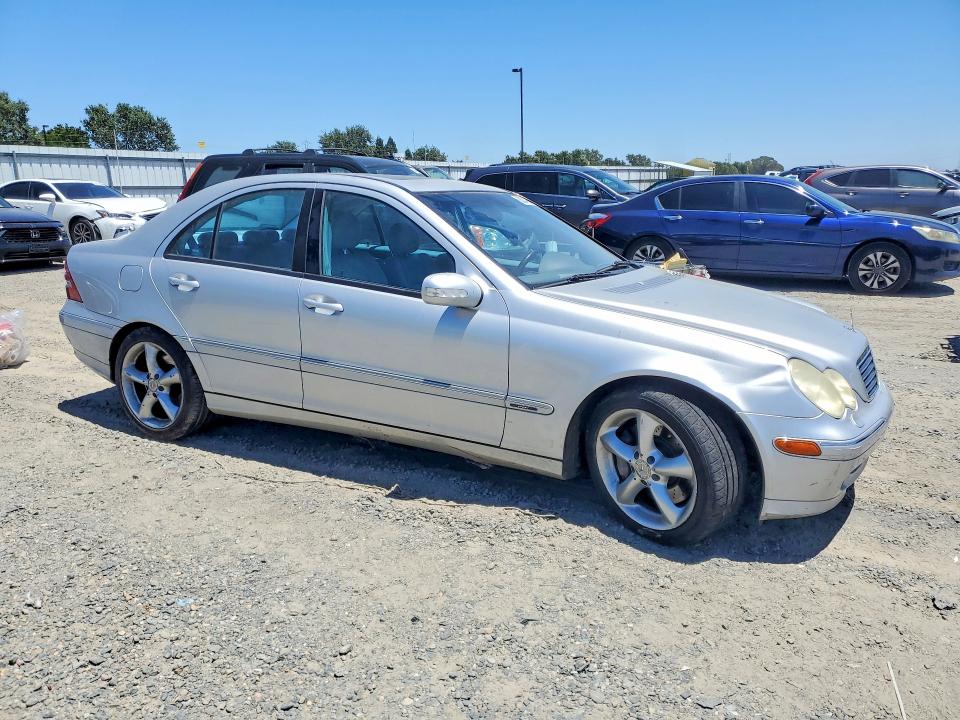 Продажа на аукционе авто 2004 Mercedes-benz C, vin: WDBRF40J74A629355, номер лота: 58834766