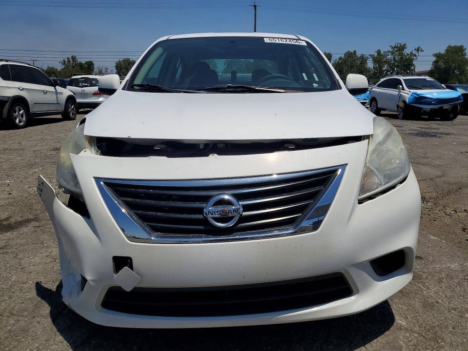2013 Nissan Versa მანქანა იყიდება აუქციონზე, vin: 3N1CN7AP1DL849830, აუქციონის ნომერი: 55162456