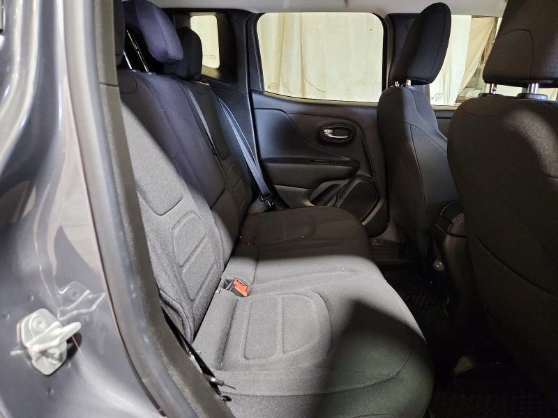 57626856 :رقم المزاد ، ZACNJDB10NPN81675 vin ، 2022 Jeep Renegade مزاد بيع