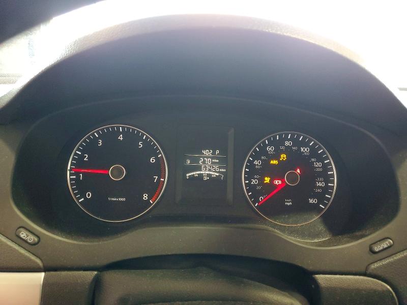 57026596 :رقم المزاد ، 3VWD17AJ1EM371863 vin ، 2014 Volkswagen Jetta مزاد بيع