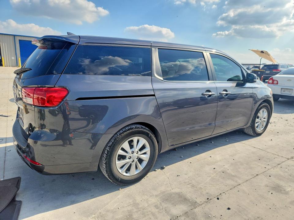 Продажа на аукционе авто 2017 Kia Sedona, vin: KNDMB5C10H6218879, номер лота: 57577296