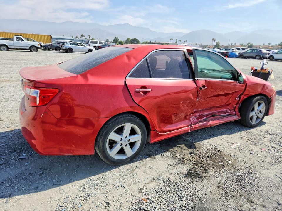 56377456 :رقم المزاد ، 4T1BF1FK6CU596388 vin ، 2012 Toyota Camry مزاد بيع