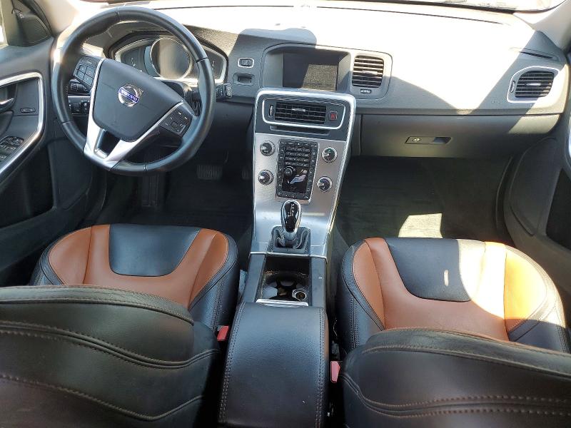56184736 :رقم المزاد ، YV440MWK5H1041129 vin ، 2017 Volvo V60 Cross Country مزاد بيع