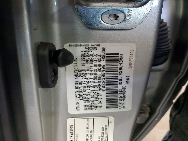 57215976 :رقم المزاد ، 4T1BE32K82U076907 vin ، 2002 Toyota Camry مزاد بيع