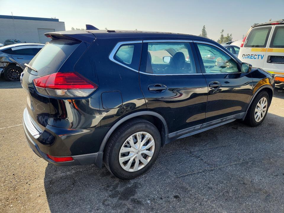 Продажа на аукционе авто 2017 Nissan Rogue, vin: 5N1AT2MT0HC738284, номер лота: 55816776