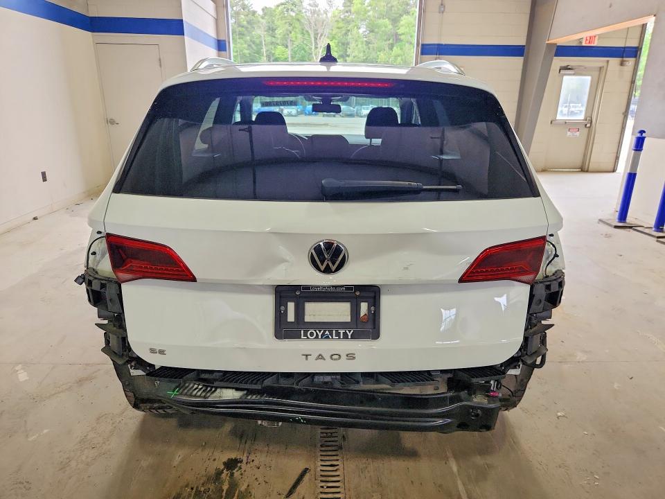 57079796 :رقم المزاد ، 3VVSX7B2XNM014859 vin ، 2022 Volkswagen Taos مزاد بيع