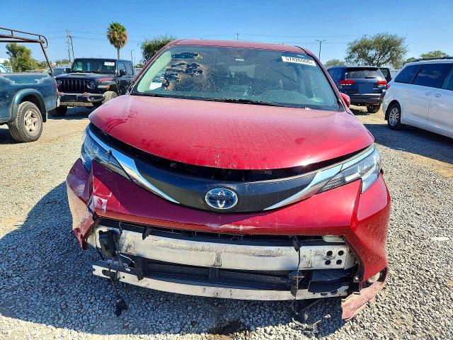 2021 Toyota Sienna მანქანა იყიდება აუქციონზე, vin: 5TDYRKEC9MS056836, აუქციონის ნომერი: 57426906