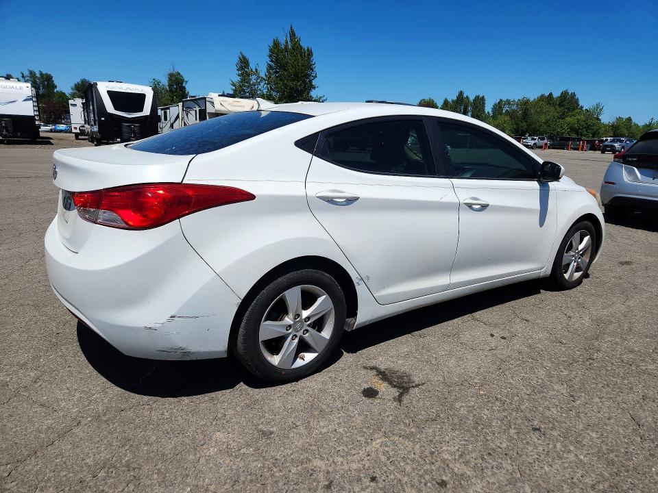 2013 Hyundai Elantra მანქანა იყიდება აუქციონზე, vin: 5NPDH4AE2DH368961, აუქციონის ნომერი: 57548306