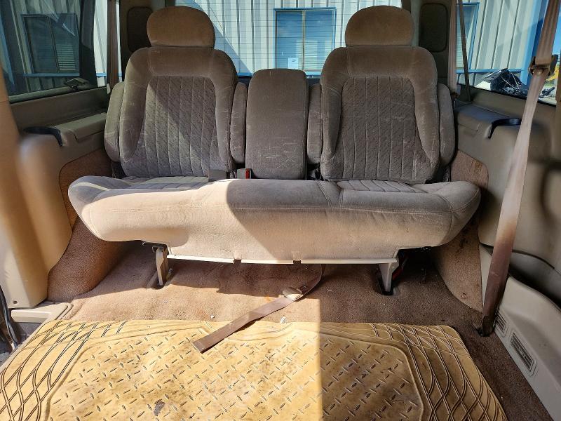 Продажа на аукционе авто 2000 Gmc Safari, vin: 1GKEL19W7YB532876, номер лота: 57172106