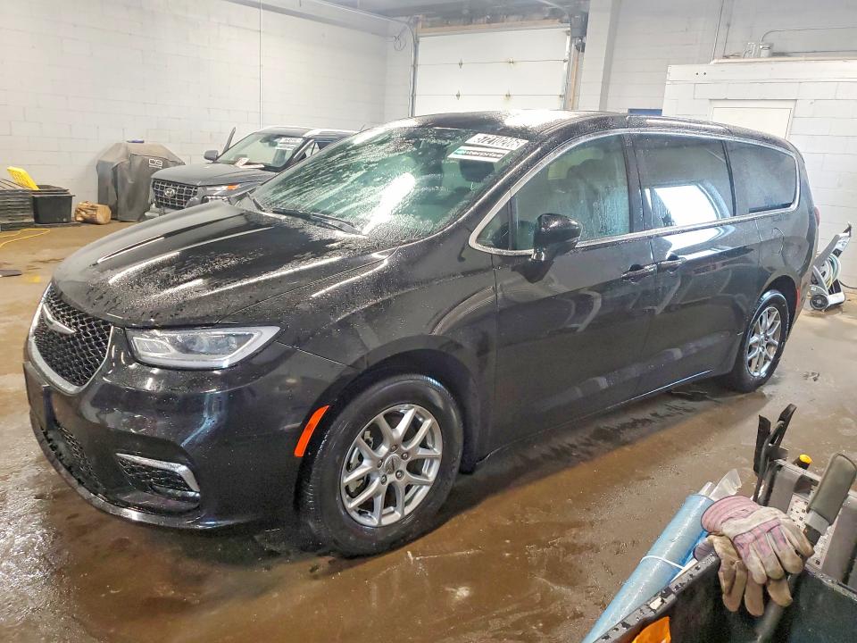Auction sale of the 2025 Chrysler Pacifica, vin: 2C4RC1BG9SR551633, lot number: 57210206