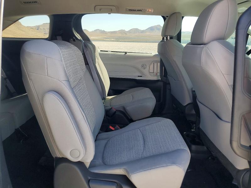 Продажа на аукционе авто 2025 Toyota Sienna, vin: 5TDKRKEC2SS270022, номер лота: 55641186