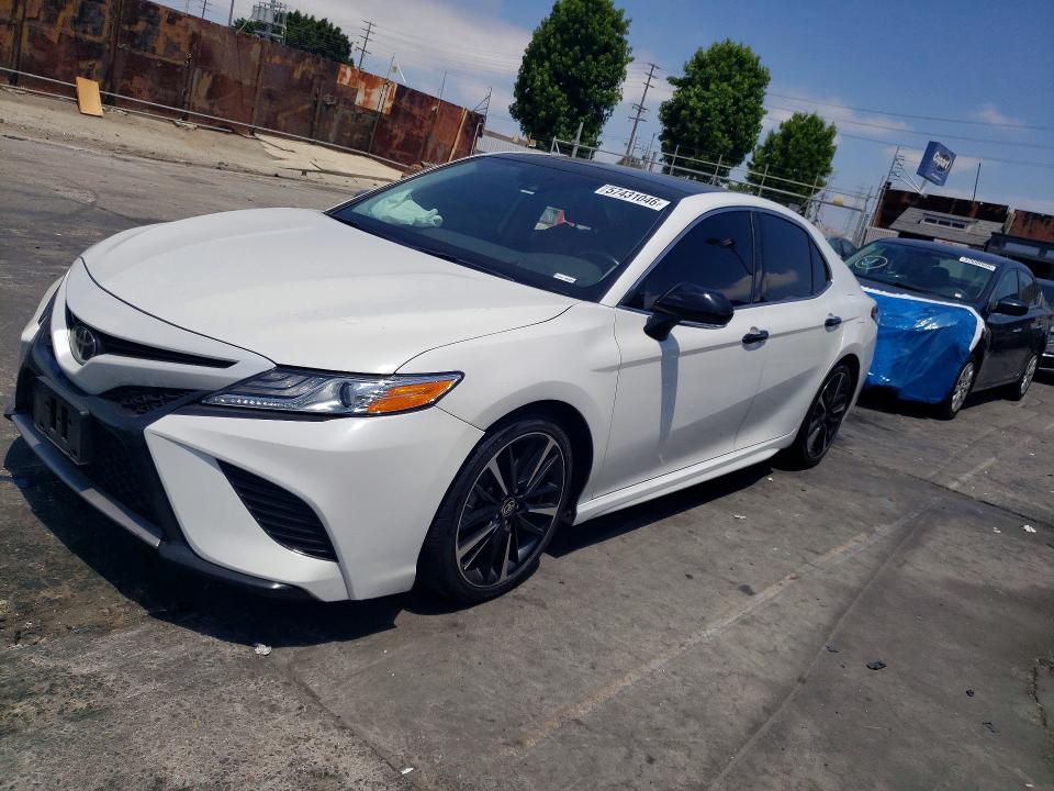 2020 Toyota Camry მანქანა იყიდება აუქციონზე, vin: 4T1KZ1AK7LU045501, აუქციონის ნომერი: 57431046
