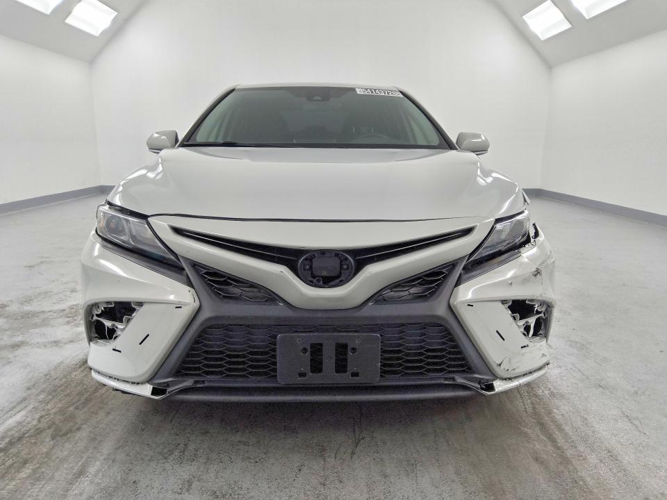 Продажа на аукционе авто 2022 Toyota Camry, vin: 4T1G11AKXNU061806, номер лота: 54143726