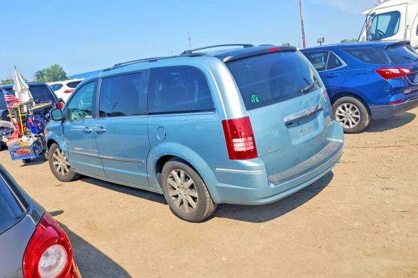 2009 Chrysler Town & Country მანქანა იყიდება აუქციონზე, vin: 2A8HR54139R626694, აუქციონის ნომერი: 59172746
