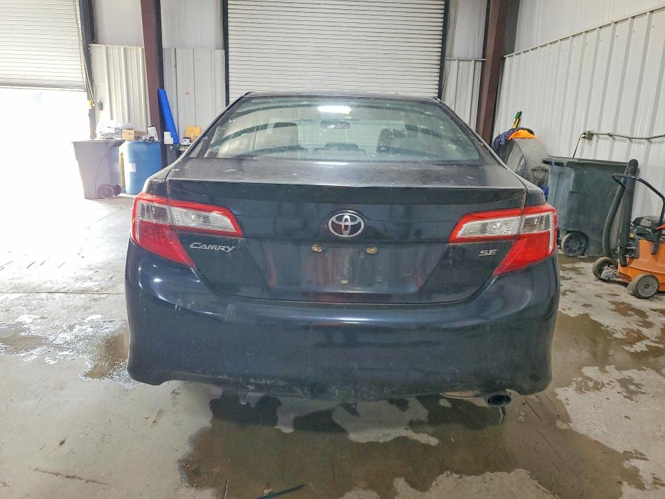 57380726 :رقم المزاد ، 4T1BF1FK3DU228431 vin ، 2013 Toyota Camry مزاد بيع