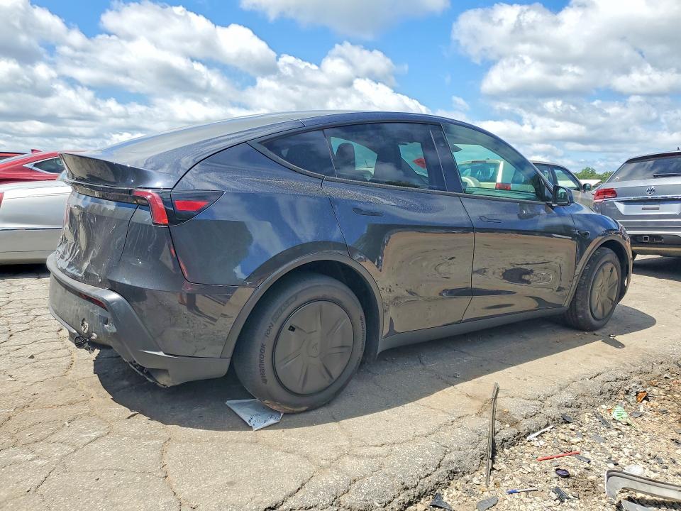 57421216 :رقم المزاد ، 7SAYGDED2TA626334 vin ، 2026 Tesla Model Y مزاد بيع