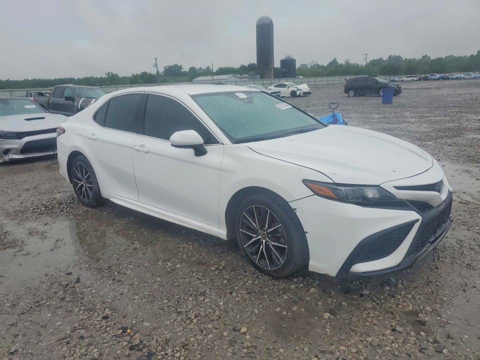 Продаж на аукціоні авто 2021 Toyota Camry, vin: 4T1G11AK8MU555239, номер лоту: 57527066