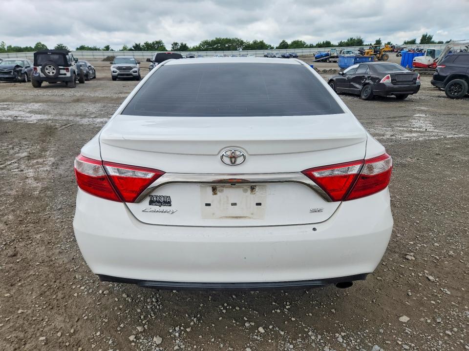 57239076 :رقم المزاد ، 4T1BF1FK4HU787184 vin ، 2017 Toyota Camry مزاد بيع