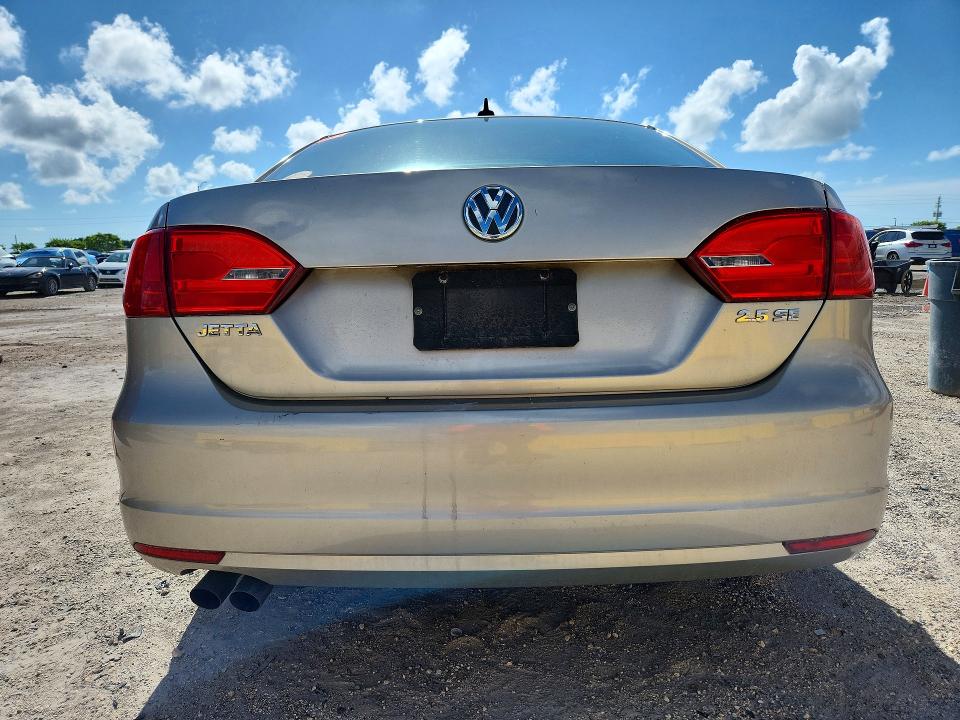 58357116 :رقم المزاد ، 3VWDX7AJ1DM239621 vin ، 2013 Volkswagen Jetta مزاد بيع