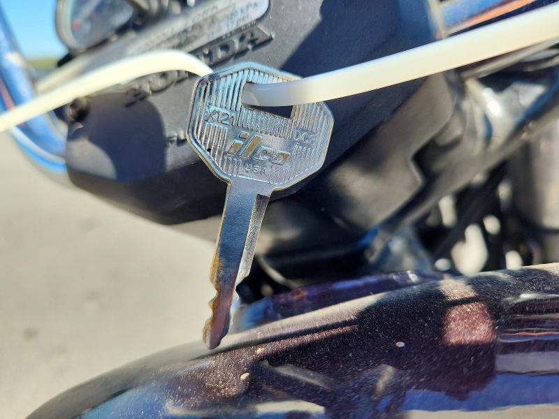 55688556 :رقم المزاد ، JH2PC0219CM112327 vin ، 1982 Honda Gl500 مزاد بيع