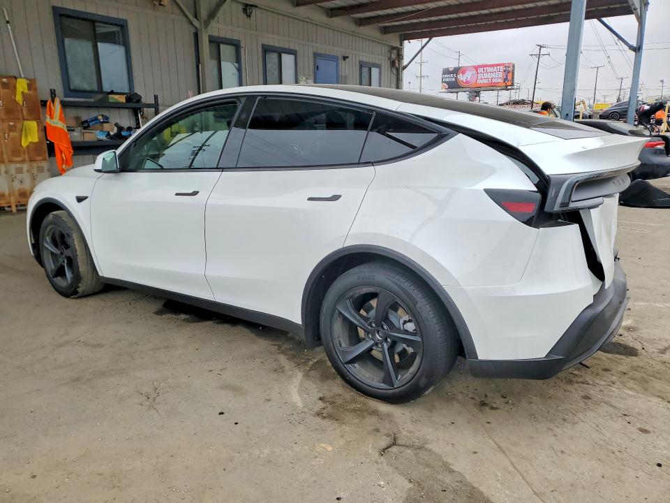 2026 Tesla Model Y მანქანა იყიდება აუქციონზე, vin: 7SAYGDEDXTF596230, აუქციონის ნომერი: 58842246