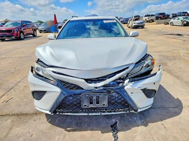 Продажа на аукционе авто 2018 Toyota Camry, vin: 4T1B61HK3JU038105, номер лота: 57177576