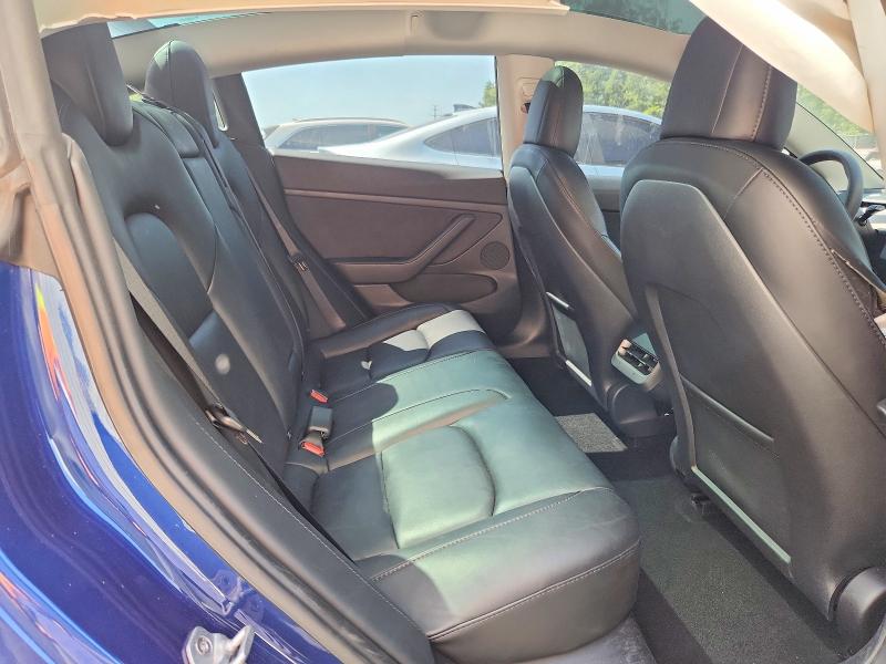 56104476 :رقم المزاد ، 5YJ3E1EC6NF321735 vin ، 2022 Tesla Model 3 مزاد بيع