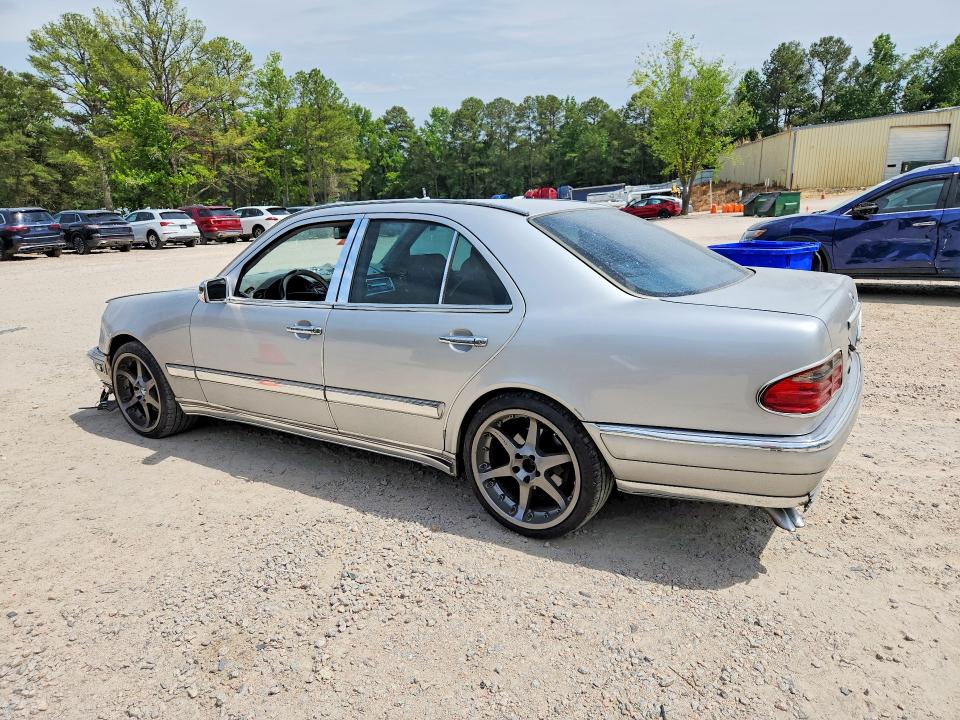 57129286 :رقم المزاد ، WDBJF65H4XA763288 vin ، 1999 Mercedes-benz E مزاد بيع