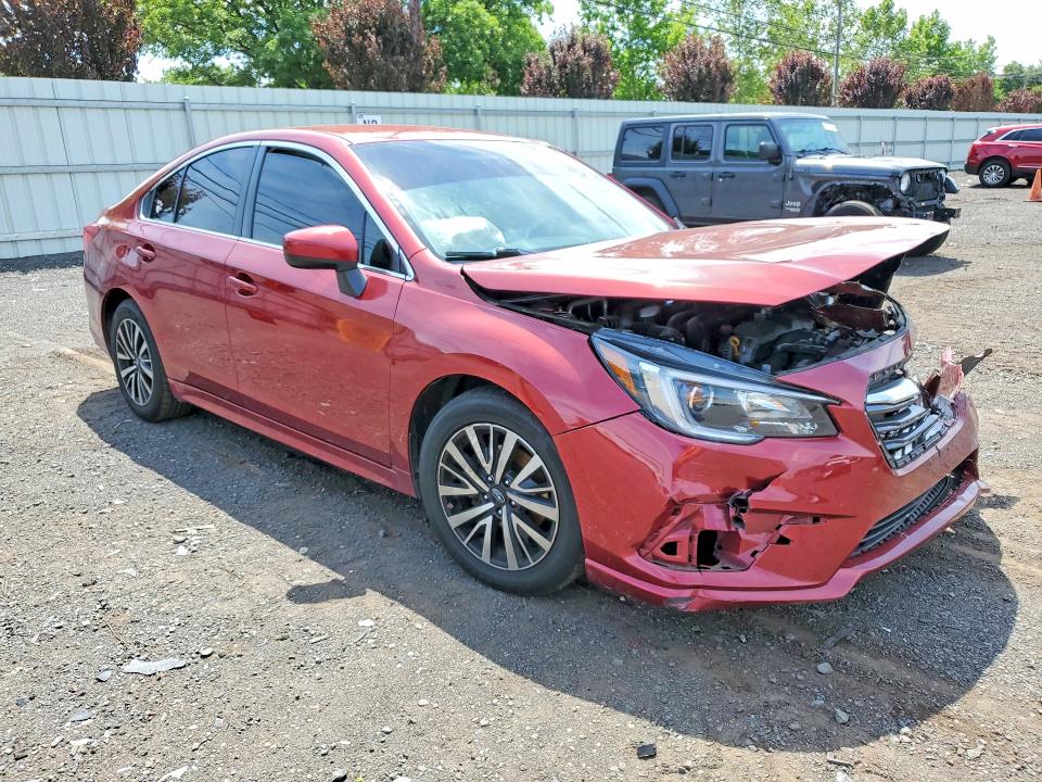 58581916 :رقم المزاد ، 4S3BNAC63J3004964 vin ، 2018 Subaru Legacy مزاد بيع