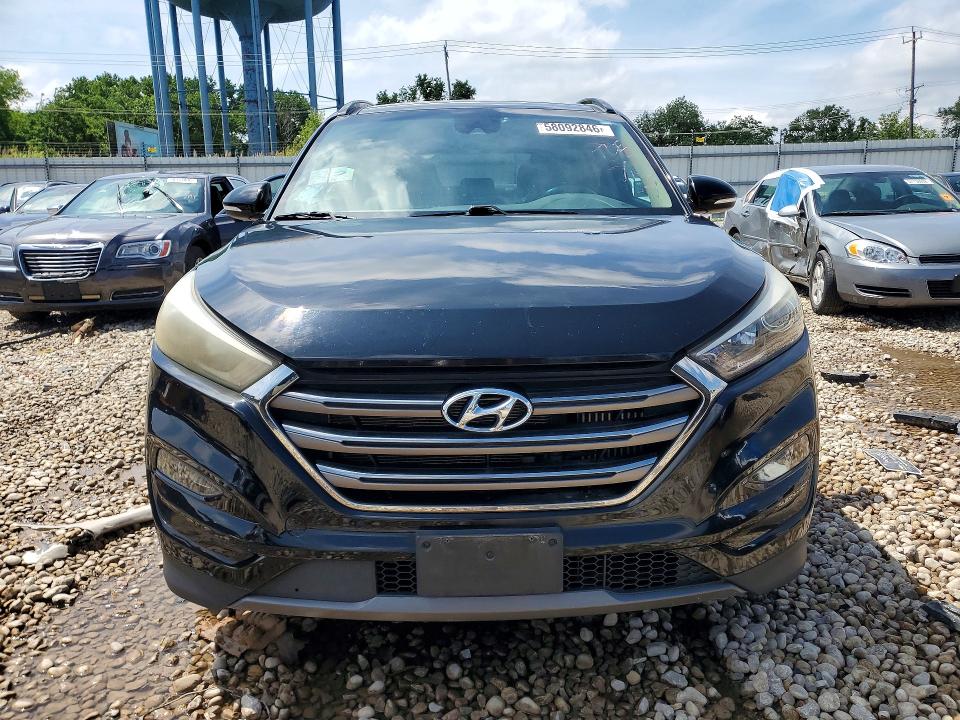 58092846 :رقم المزاد ، KM8J33A28GU145833 vin ، 2016 Hyundai Tucson مزاد بيع