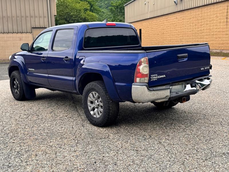 2015 Toyota Tacoma მანქანა იყიდება აუქციონზე, vin: 3TMLU4EN6FM200996, აუქციონის ნომერი: 57740376
